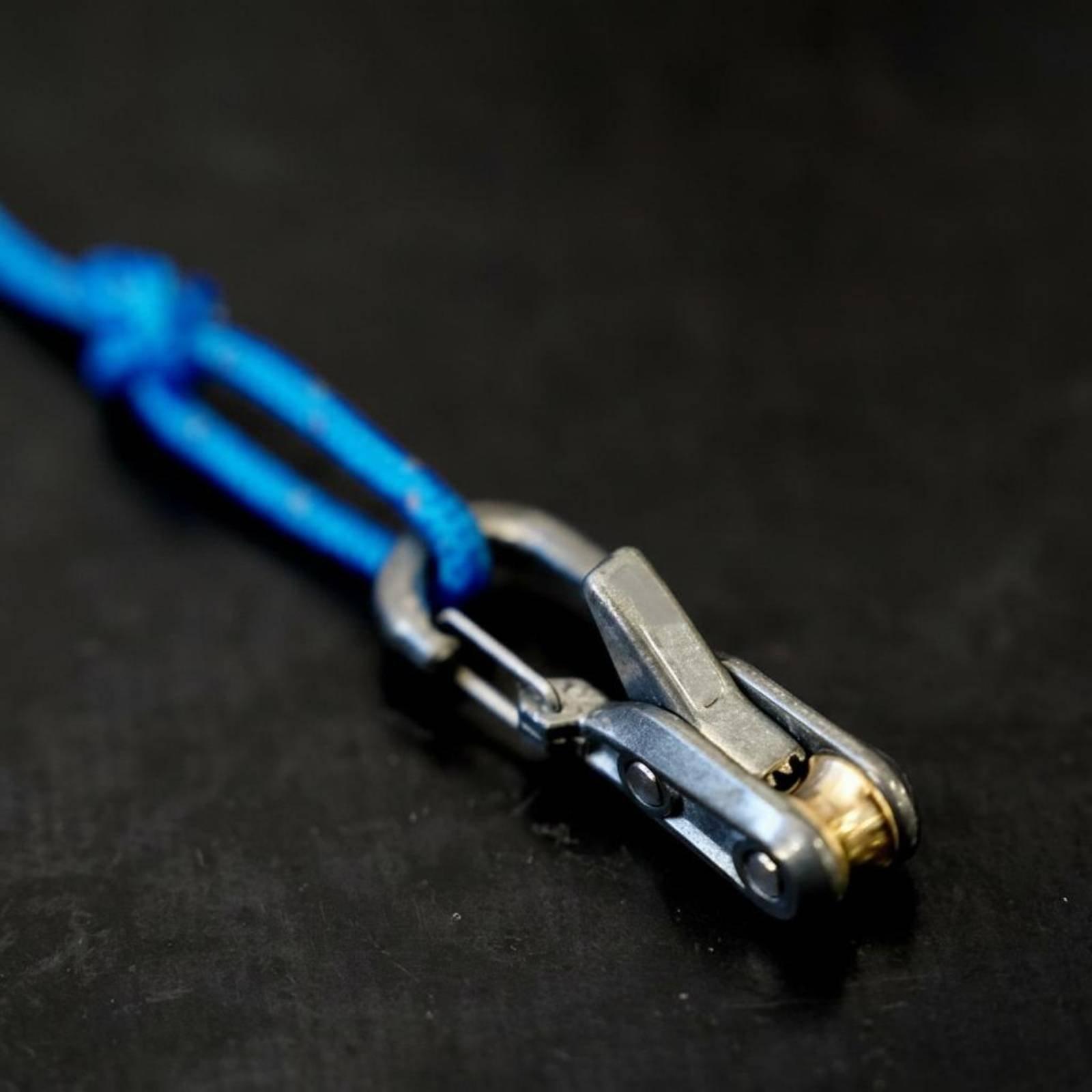 Cord Fastener with Carabiner M - огляд і ціна Gardening Tools Uses